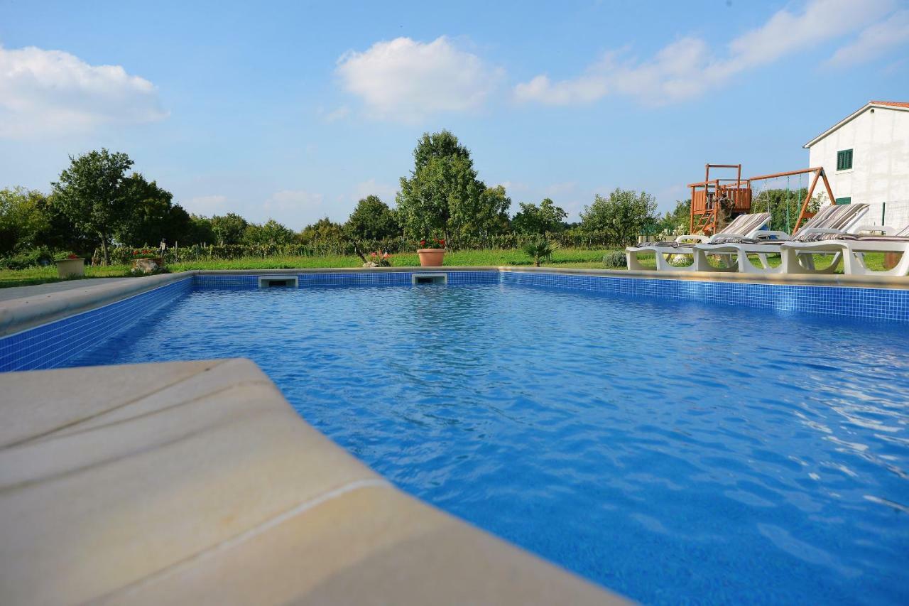 Ferienhaus Tomic Nedeščina Esterno foto
