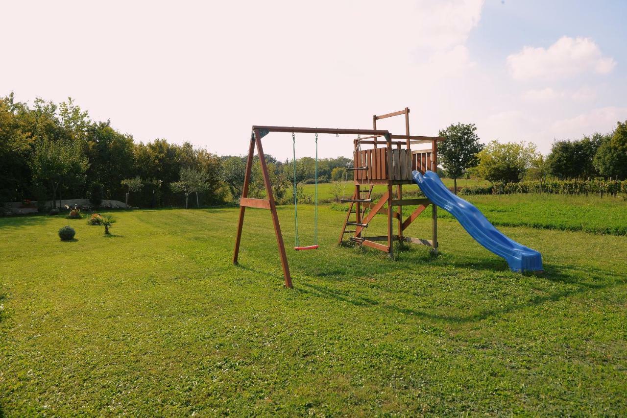Ferienhaus Tomic Nedeščina Esterno foto