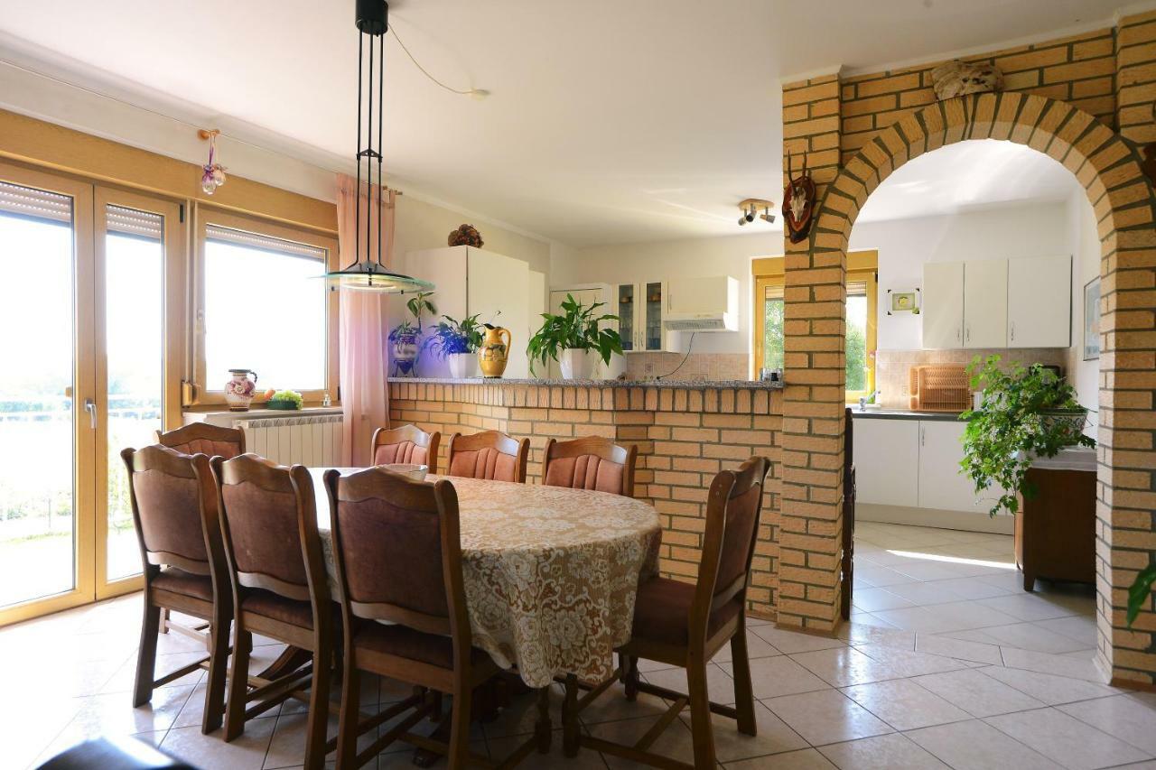 Ferienhaus Tomic Nedeščina Esterno foto