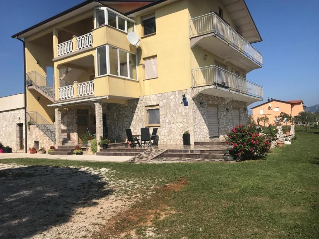 Ferienhaus Tomic Nedeščina Esterno foto