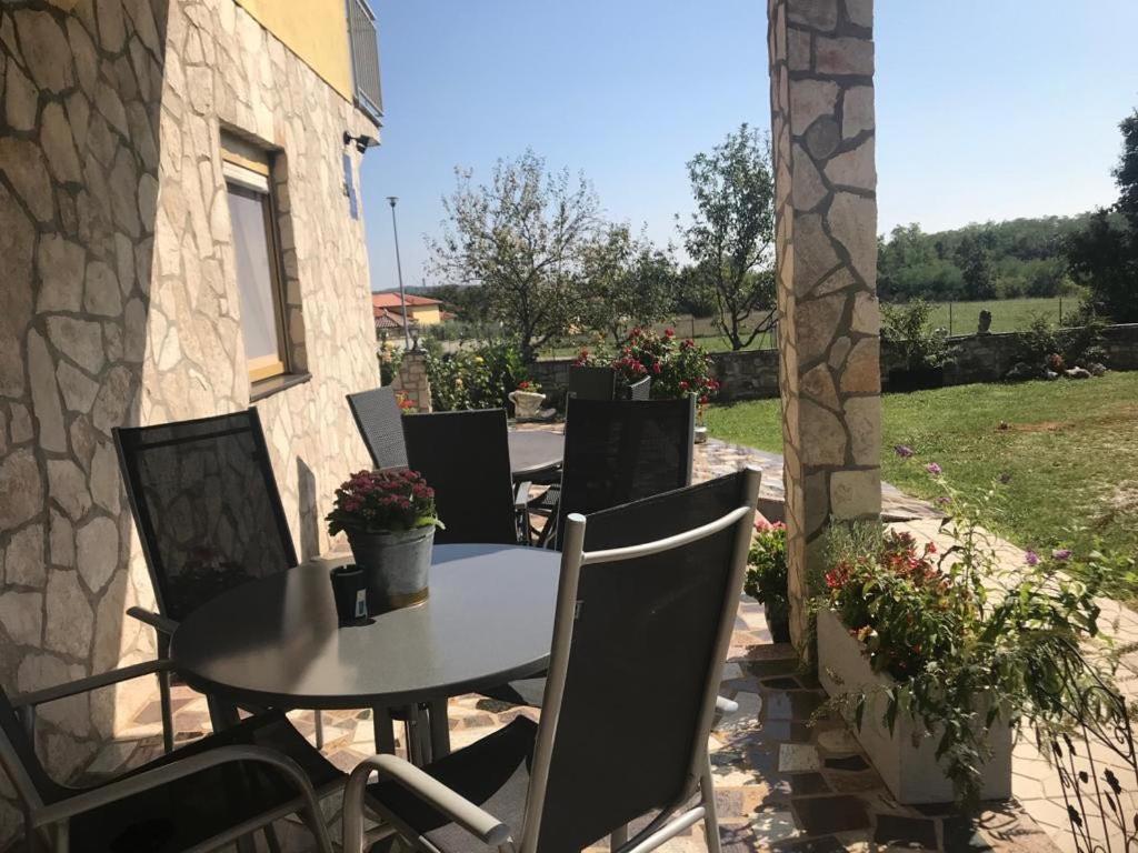 Ferienhaus Tomic Nedeščina Esterno foto
